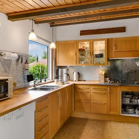 Feriehus 5 Bedroom Pet Friendly In Melby