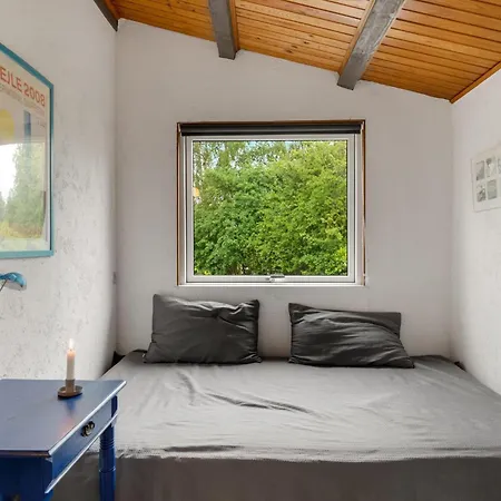 5 Bedroom Pet Friendly In *