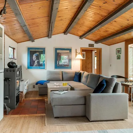 Nyaraló 5 Bedroom Pet Friendly In *